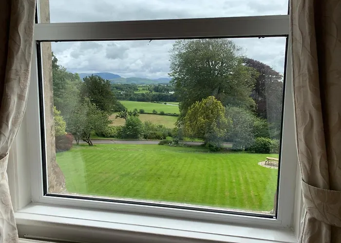 Broughton Craggs Country house *