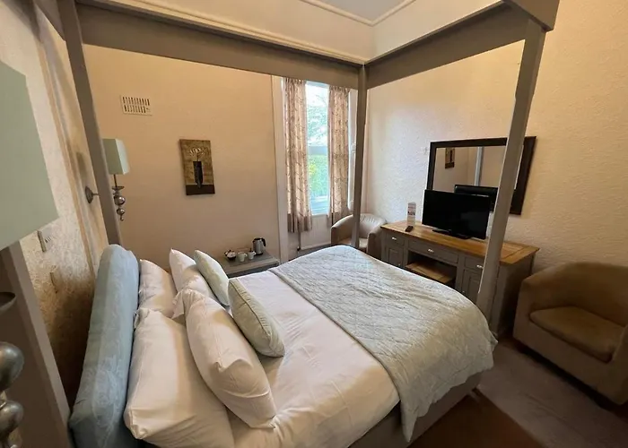 Broughton Craggs Country house *