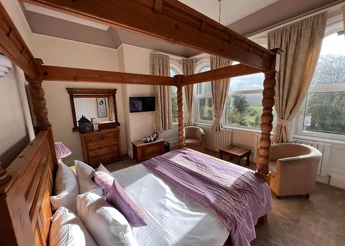 Country house Broughton Craggs *